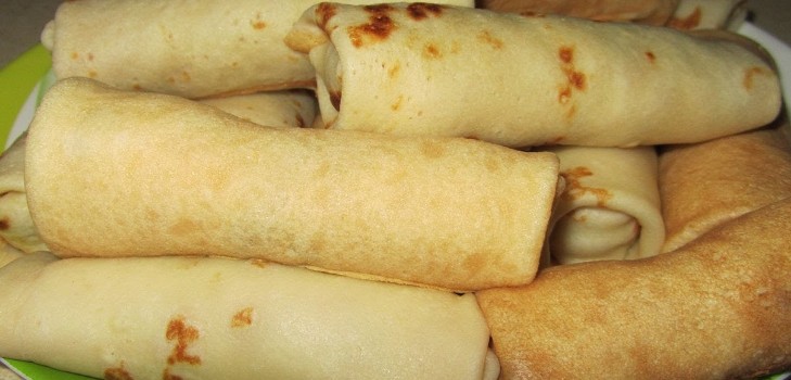 Cooking hemmeligheter: oppskrifter for de mest delikate fyllte pannekaker med bilder og videoer