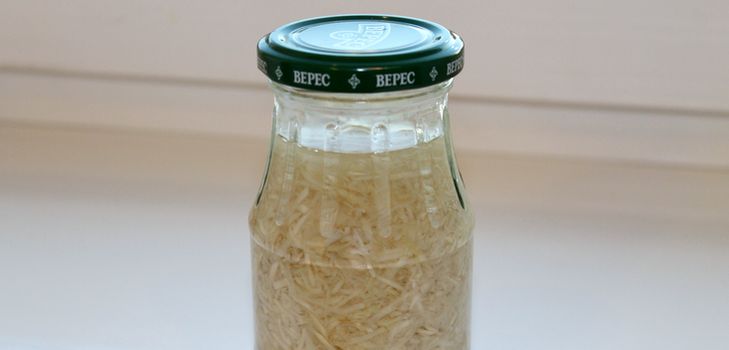 Syltede pepperrot for vinteren