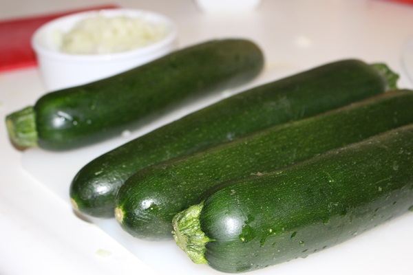 Velsmakende courgette i ovnen - oppskrifter