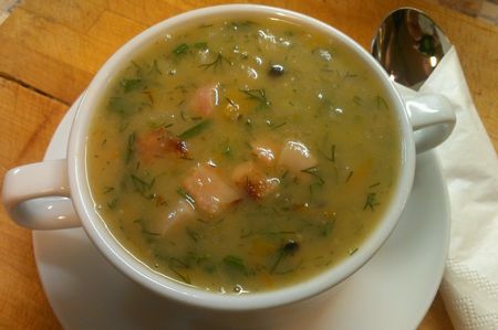Slik lagrer ertesuppe