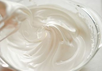 Hvordan lage meringue, en deilig oppskrift med et bilde