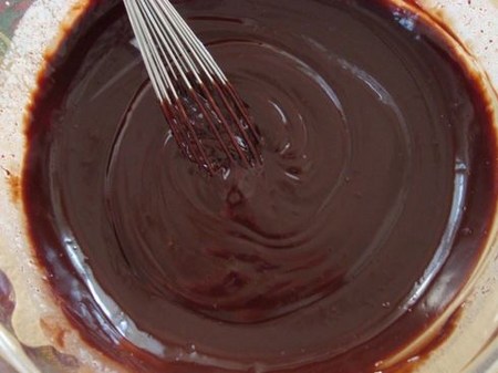Hvordan lage en krem ​​til capkake: vanilje, ost og krem ​​av kondensert melk, en oppskrift med et bilde