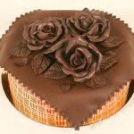 Hvordan dekorere en hjemmelaget kake