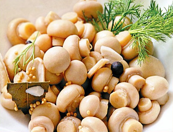 Mushroom hermetisert for vinteren, deilig oppskrift Mushroom hermetisert for vinteren, deilig oppskrift