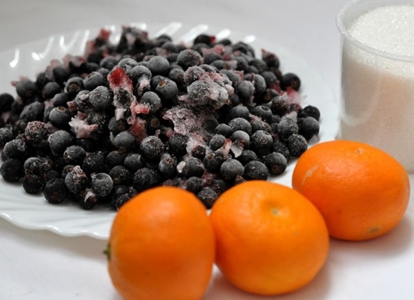 Kompositt fra chokeberry ashberry