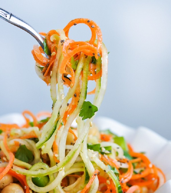 Agurker på koreansk til vinteren - oppskrifter med gulrøtter, kjøtt, uten sterilisering. Salat av agurker på koreansk for vinteren med hurtig matlaging