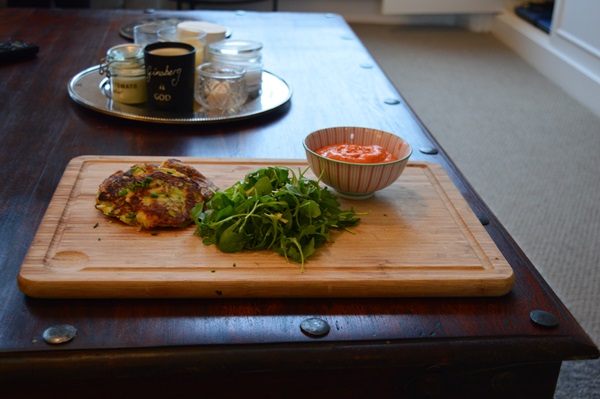Delicious pannekaker fra courgetter på raske oppskrifter