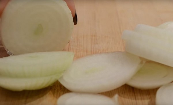 Patissons for vinteren, deilige oppskrifter av blanks "Fingers Lick" i krukker - syltet, saltet, uten sterilisering