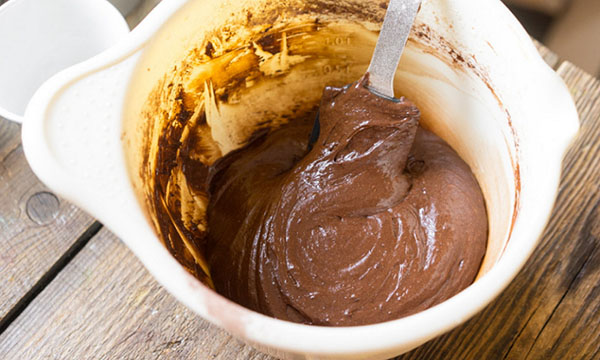 En enkel oppskrift: festlige sjokolade muffins med ganash
