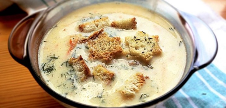 suppe i en tallerken