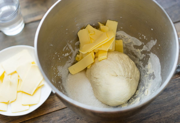 Oppskrift på en påskkake fra Andy Chef
