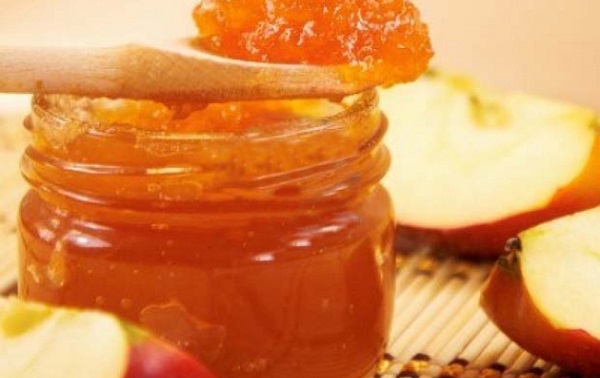 Jam av epler med sitron og oransje i en multivark