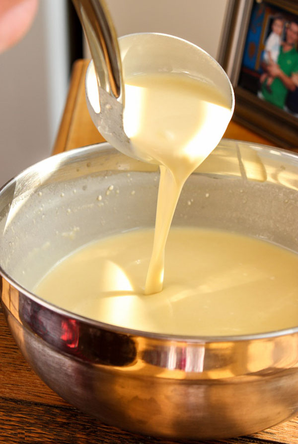 Originale oppskrifter på pannekaker på fetetirsdag 2017 trinn for trinn med bilder: melk, yoghurt, gjær, med fyllinger for enhver smak