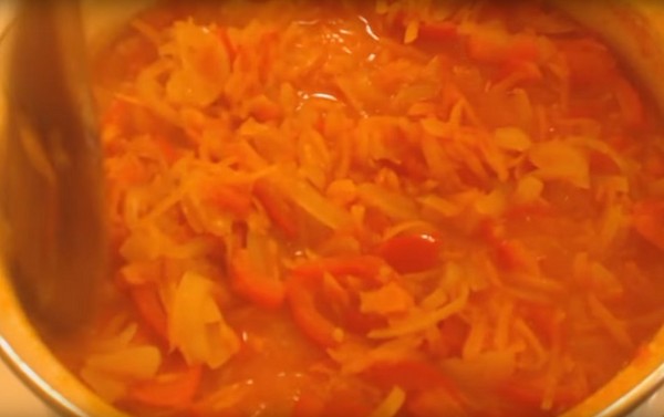 Salat med ris og grønnsaker til vinteren. Oppskrifter til salat til vinteren med ris og tomater, courgetter, gulrøtter