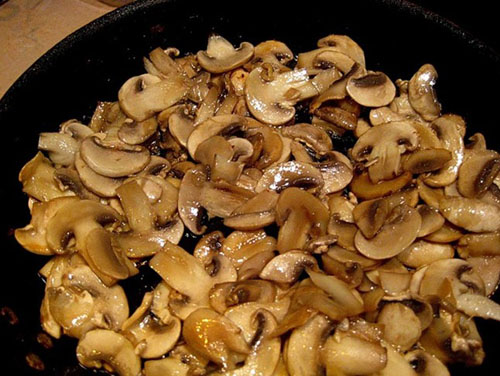 Stewed kål med sopp