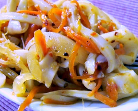 Lenten bord dekorasjon - blekksprut salat