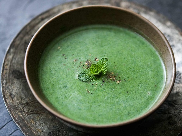 Deilig saftig neselsuppe